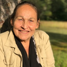 Madame lit du Joséphine Bacon