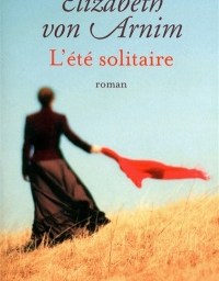 Madame lit L’été solitaire